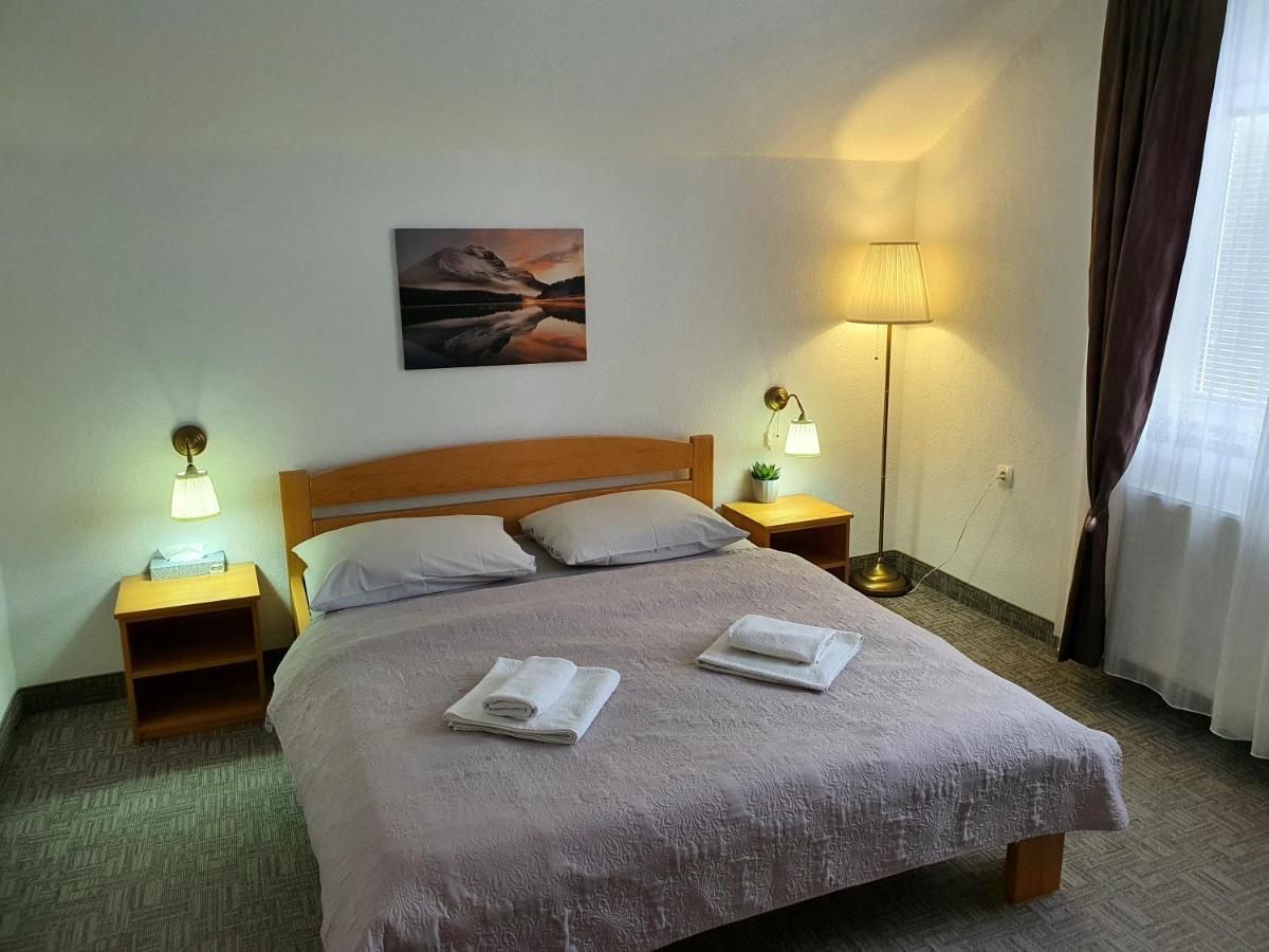 Guesthouse Kovacevic Korenica Exteriör bild