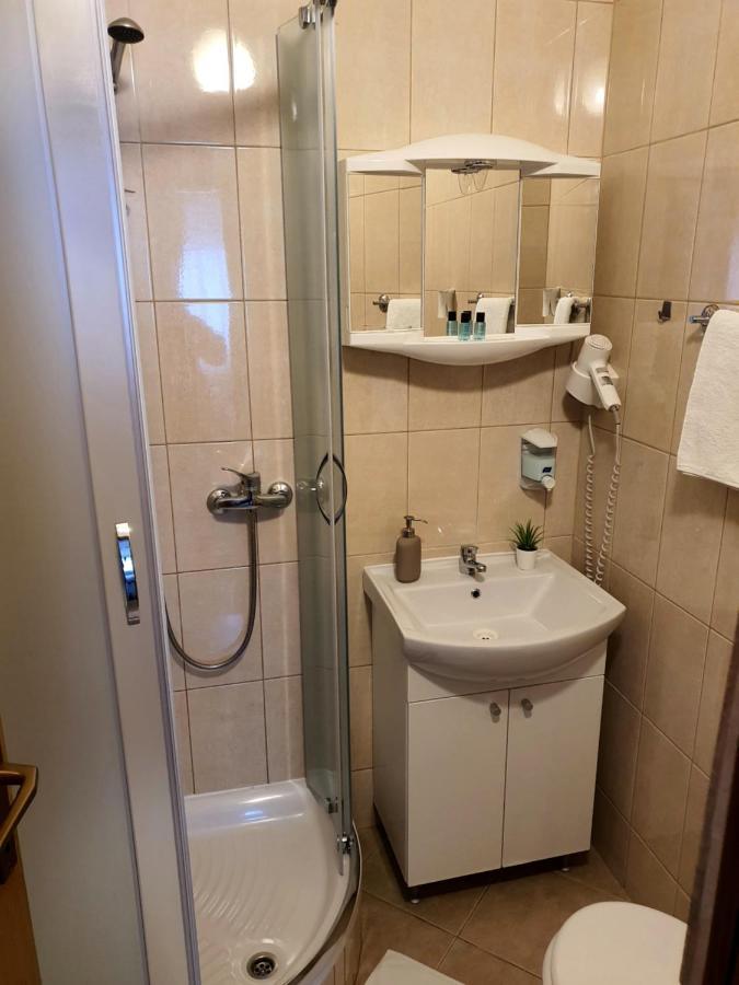 Guesthouse Kovacevic Korenica Exteriör bild
