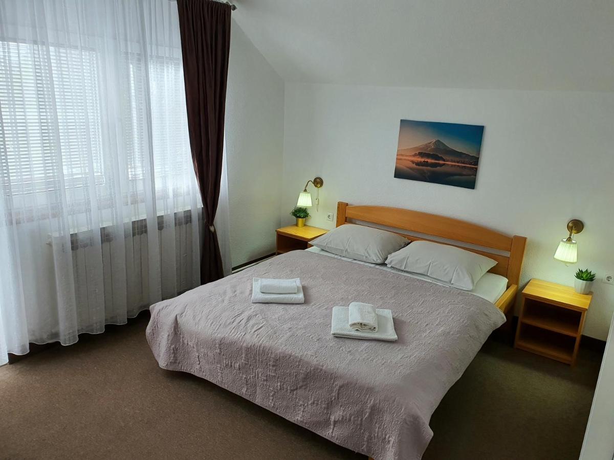 Guesthouse Kovacevic Korenica Exteriör bild