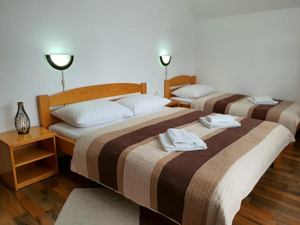Guesthouse Kovacevic Korenica Exteriör bild