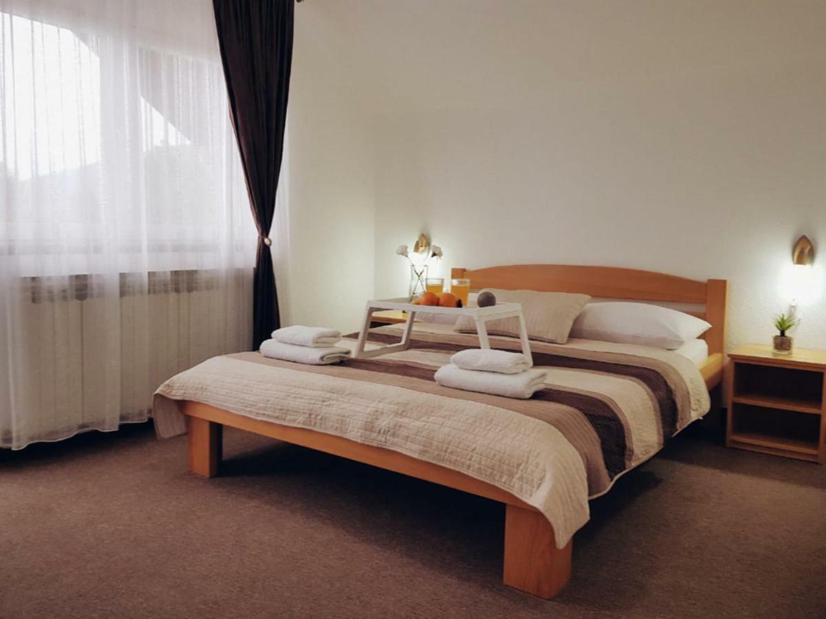 Guesthouse Kovacevic Korenica Exteriör bild