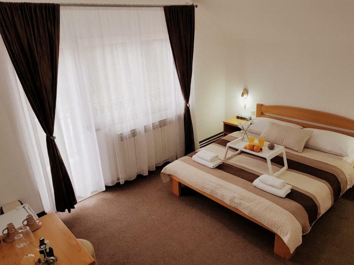 Guesthouse Kovacevic Korenica Exteriör bild