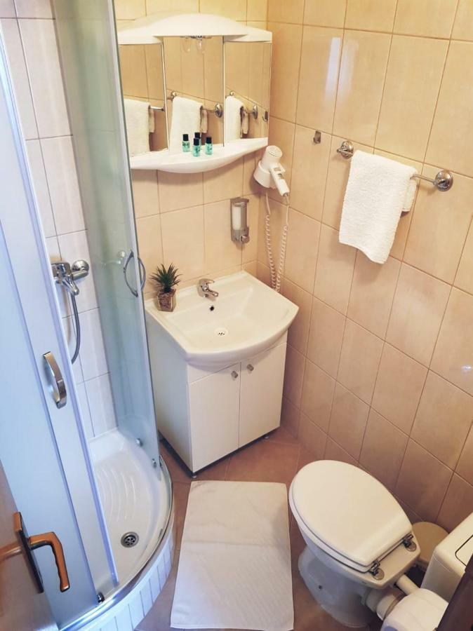 Guesthouse Kovacevic Korenica Exteriör bild